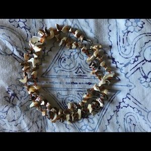 Vintage boho hippy modernist shell necklace